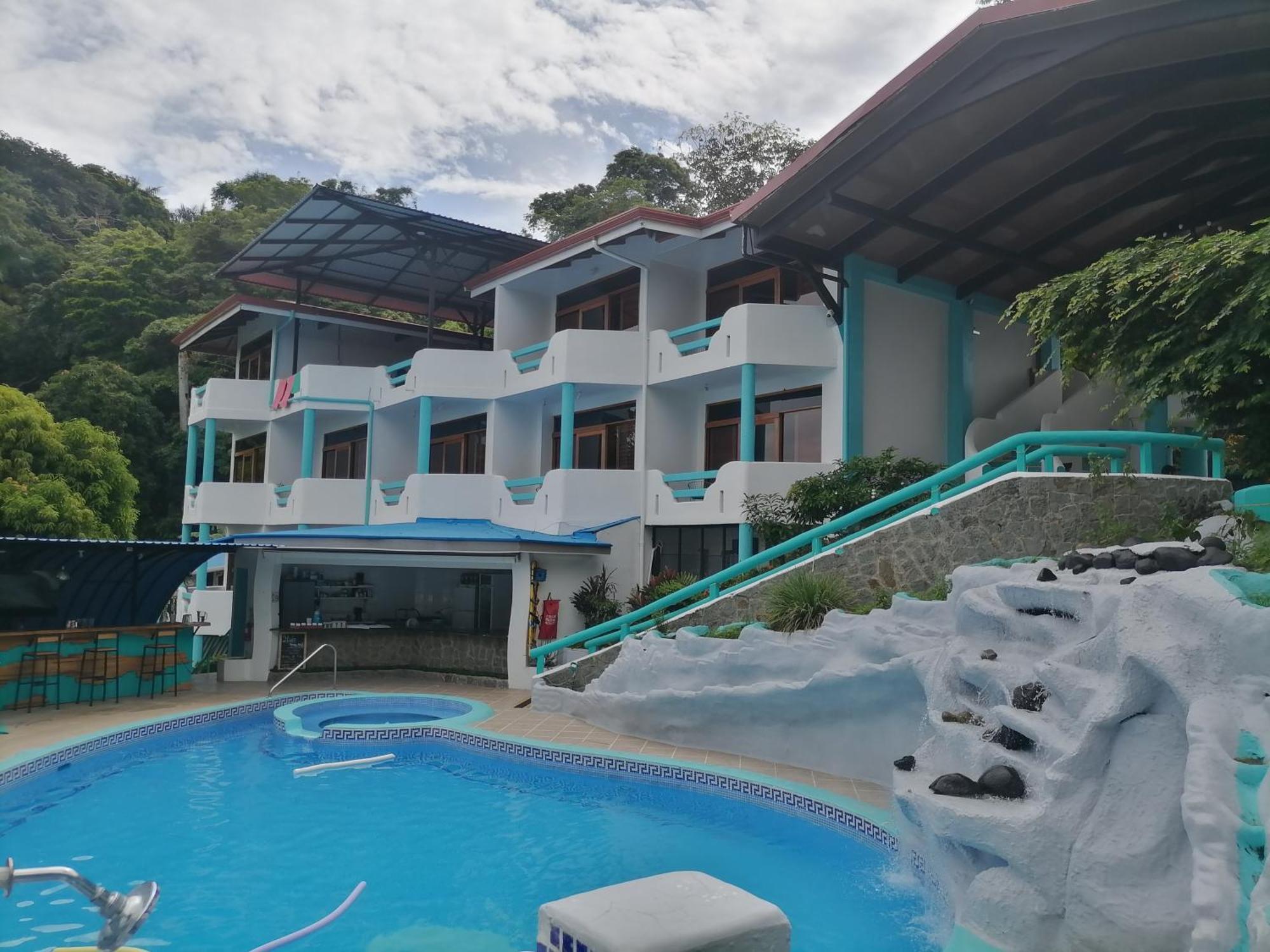 Hotel Planeta Sano Manuel Antonio Exterior photo